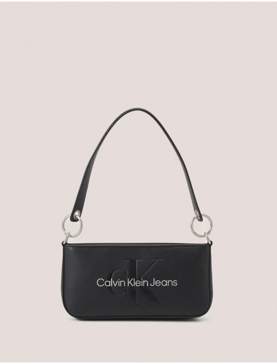 BOLSO MUJER CALVIN KLEIN SCULPTED SHOULDER POUCH25 NEGRO
