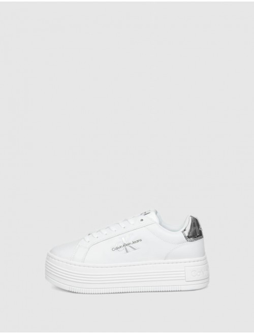 ZAPATILLA CALVIN KLEIN BOLD PLATF LOW LACE LTHML MET BLANCO