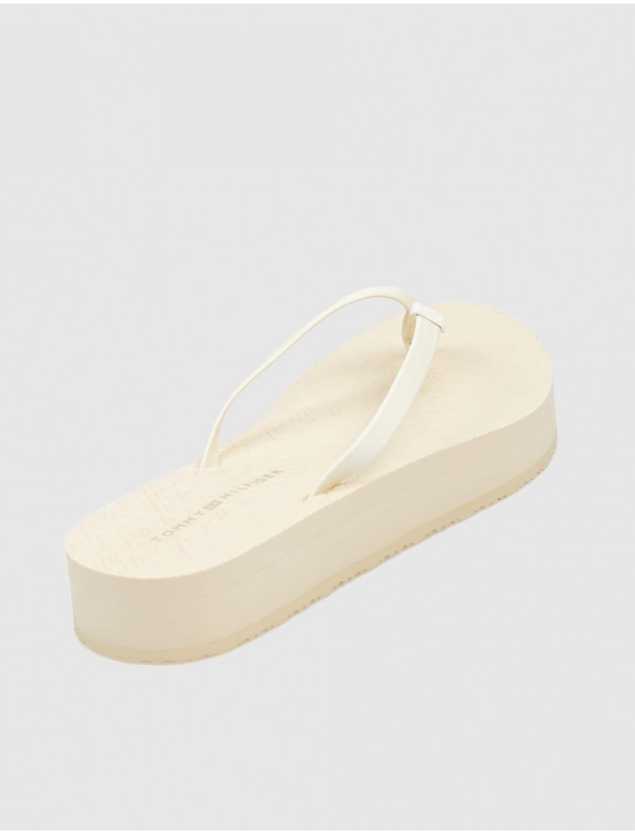 SANDALIA DE DEDO TOMMY HILFIGER MONOGRAM BEACH SANDAL BEIG