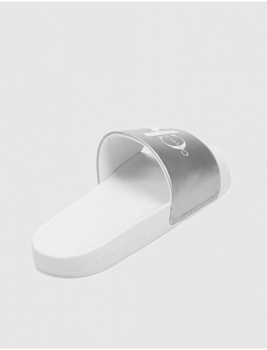 CHANCLA CALVIN KLEIN SLIDE NY PEARL BLANCO