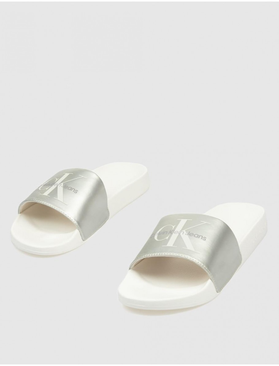 CHANCLA CALVIN KLEIN SLIDE NY PEARL BEIG