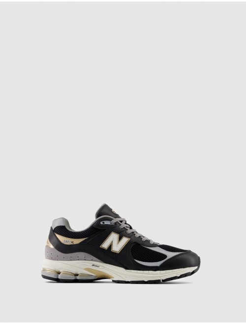 ZAPATILLA NEW BALANCE M2002R NEGRO ORO