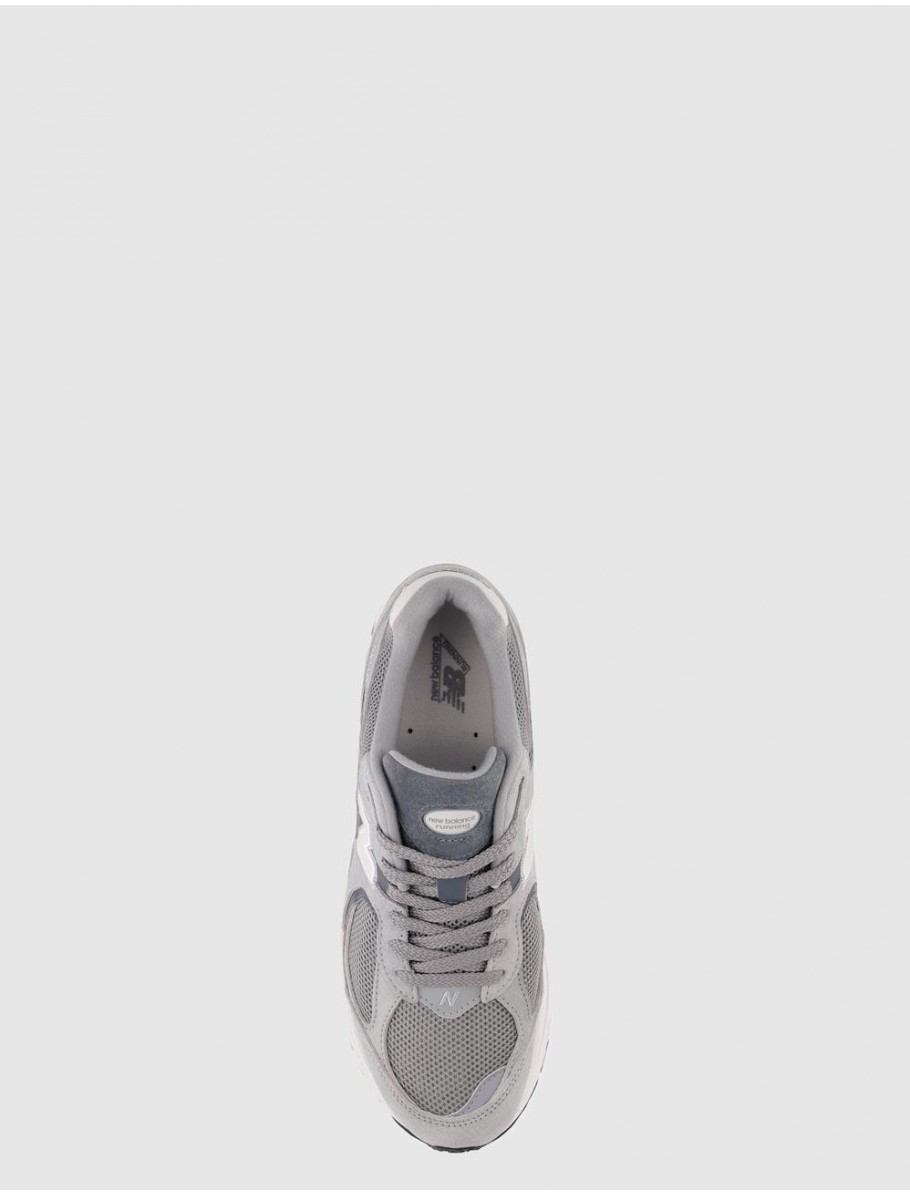 ZAPATILLA NEW BALANCE M2002R GRIS