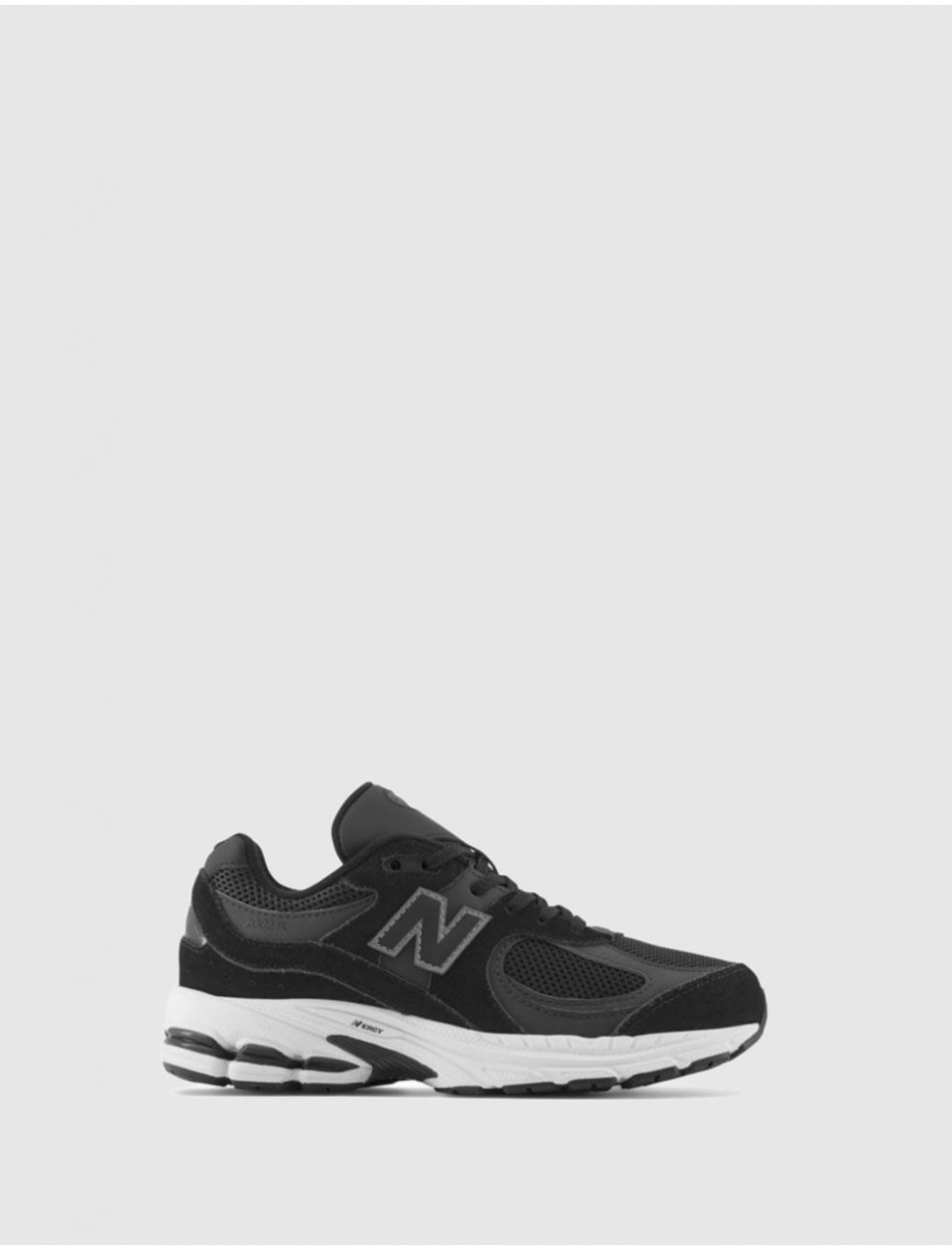 ZAPATILLA NEW BALANCE GC2002 NEGRO