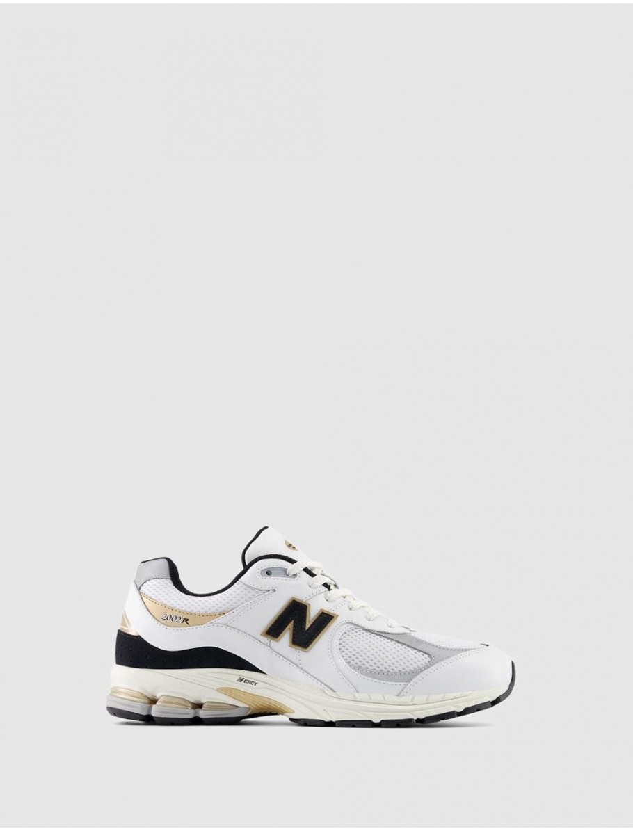 ZAPATILLA NEW BALANCE M2002R BLANCO ORO