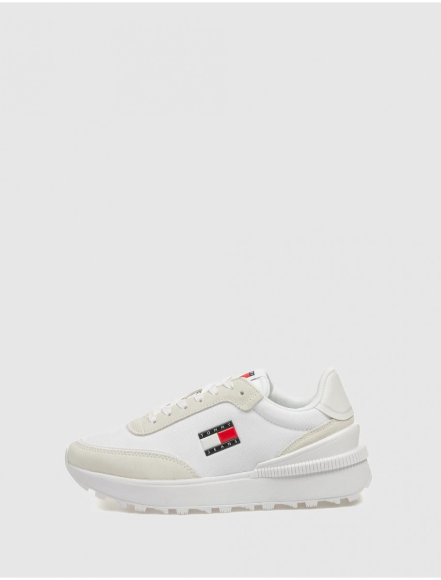 ZAPATILLA TOMMY HILFIGER TJW TECH RUNNER ESS BLANCO