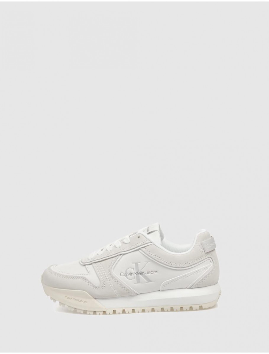 ZAPATILLA CALVIN KLEIN TOOTHY RUNNER IRREGULAR LINES W BLANCO