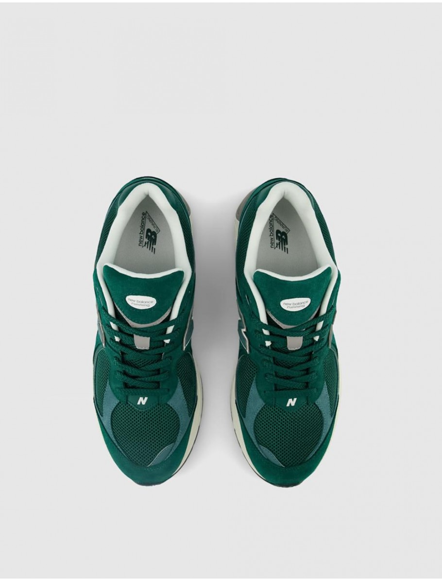 ZAPATILLA NEW BALANCE M2002R VERDE