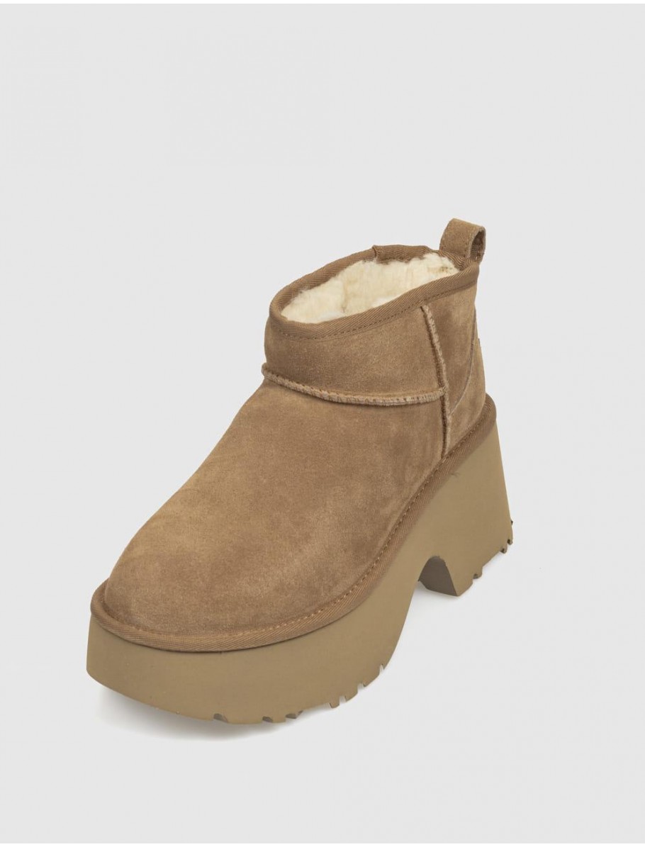 BOTiN UGG CASSIC ULTRA MINI NEW CUERO