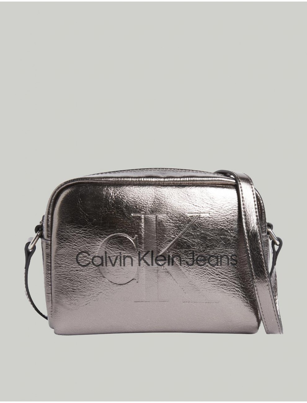 Bolso Calvin Klein Sculpted Camera Bag Tum Plata Kamomeshop.es