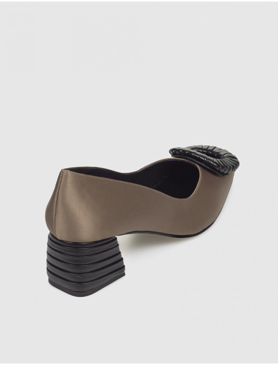 ZAPATO DIBIA13121 MARRoN