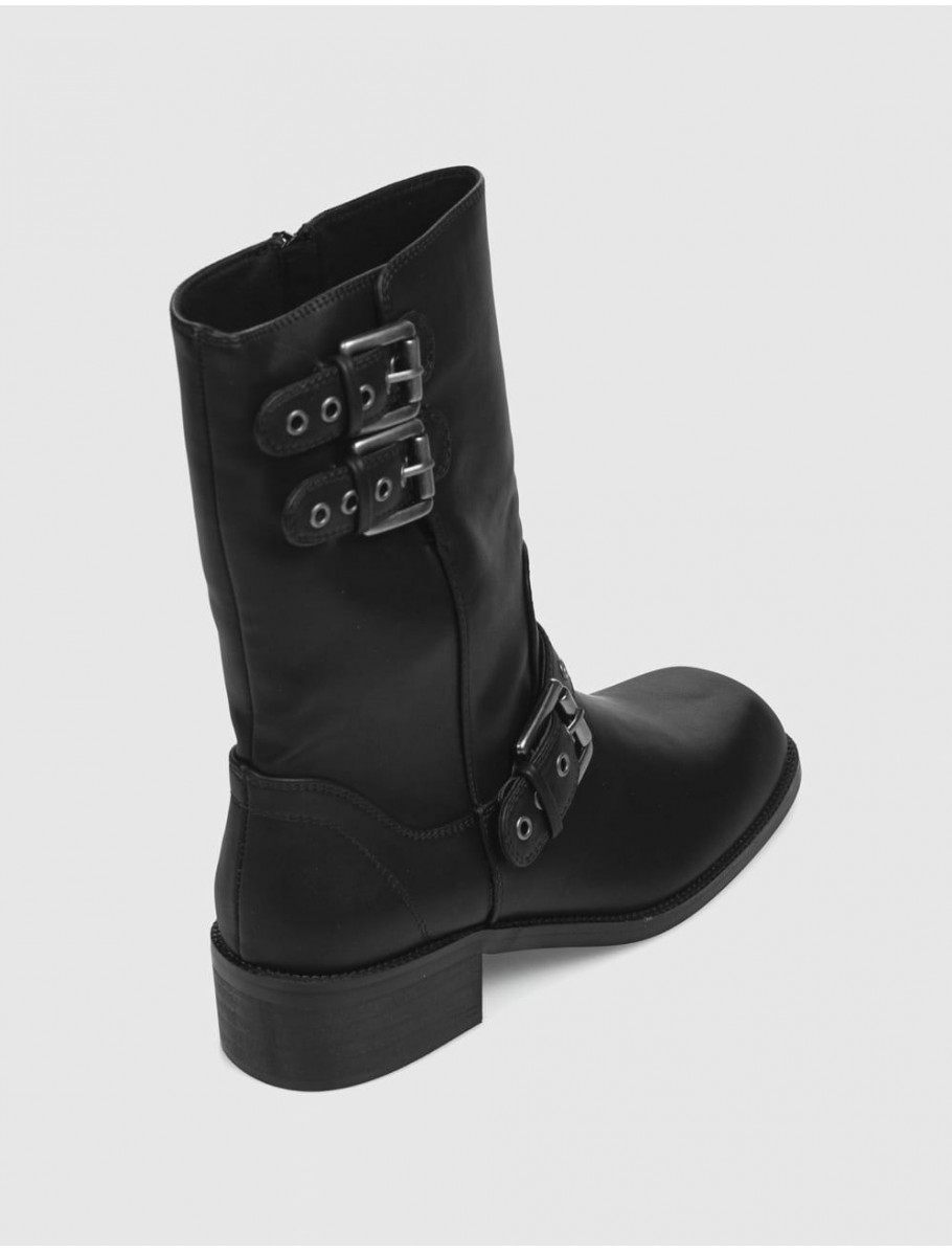 BOTiN KAMOME ZUKA NEGRO