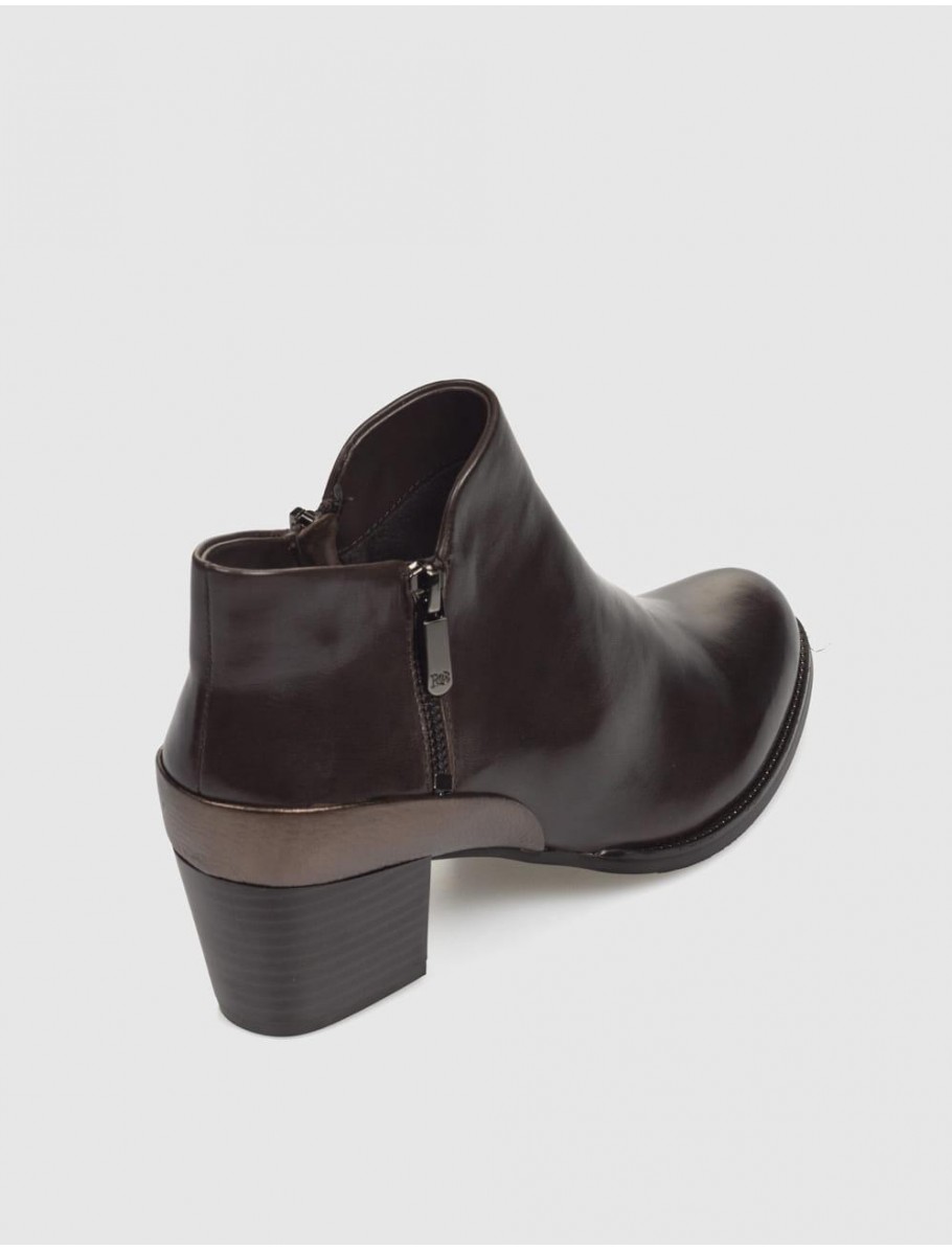 BOTiN REGARDE LE CIEL EGLE 01 MARRoN