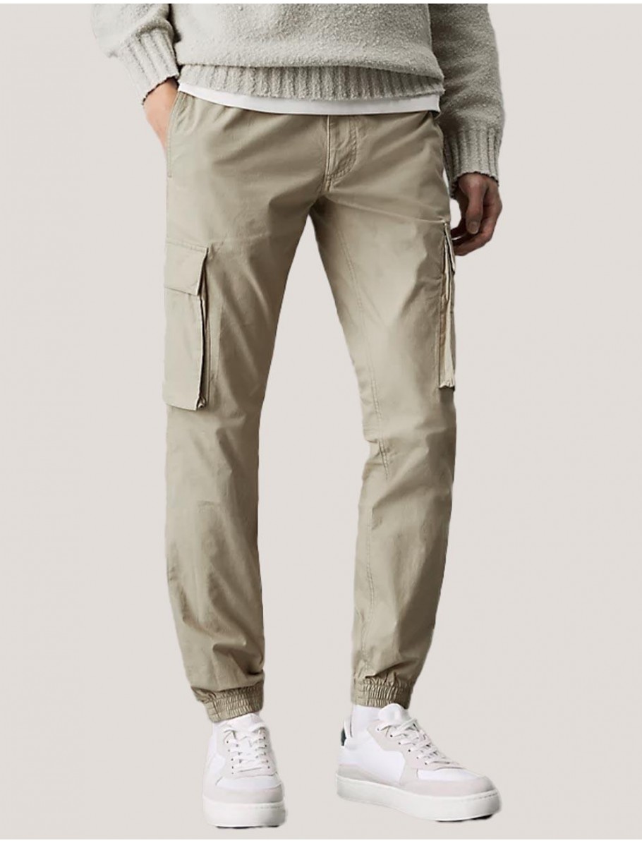 PANTALoN CALVIN KLEIN SKINNY CARGO BEIG