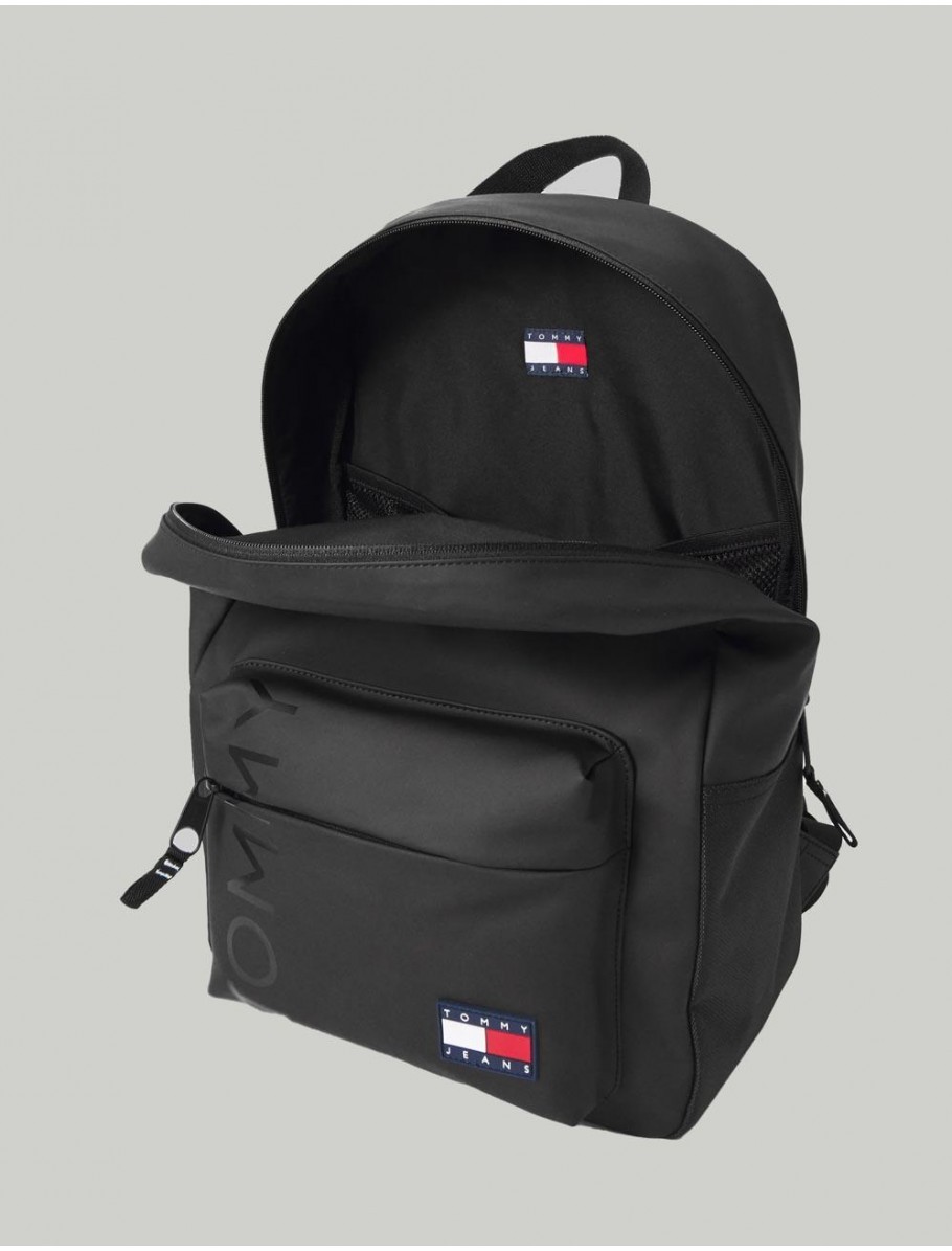 MOCHILA TOMMY HILFIGER TJM DAILY DOME BACKPACK NEGRO