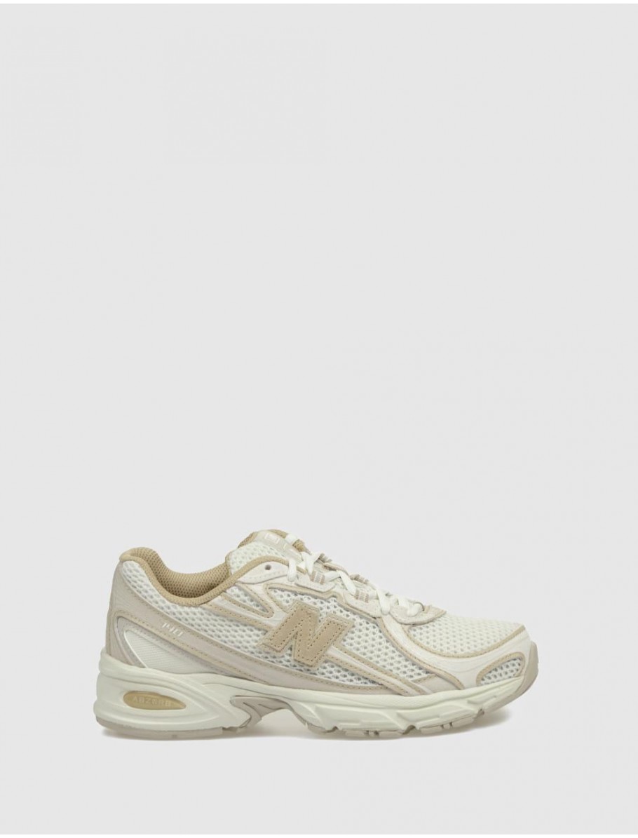 ZAPATILLA NEW BALANCE U740 ORO