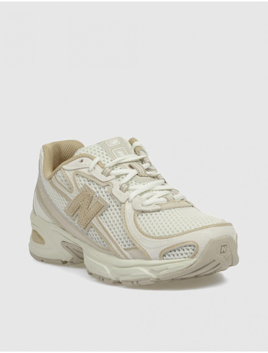 ZAPATILLA NEW BALANCE U740 ORO