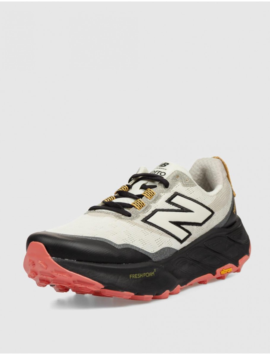 ZAPATILLA NEW BALANCE MTHIER BEIG