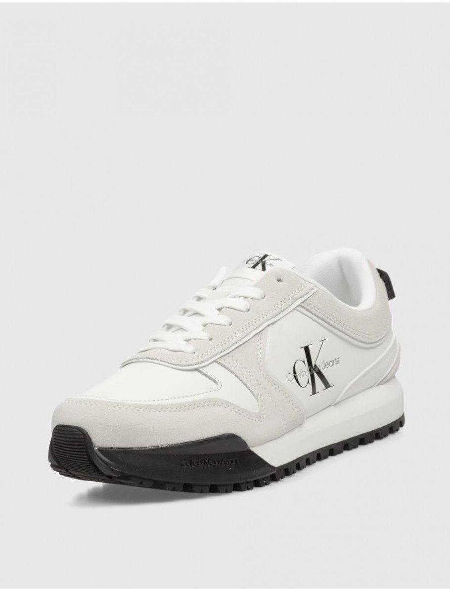 ZAPATILLA CALVIN KLEIN TOOTHY RUNNER IRREGULAR LINES BLANCO