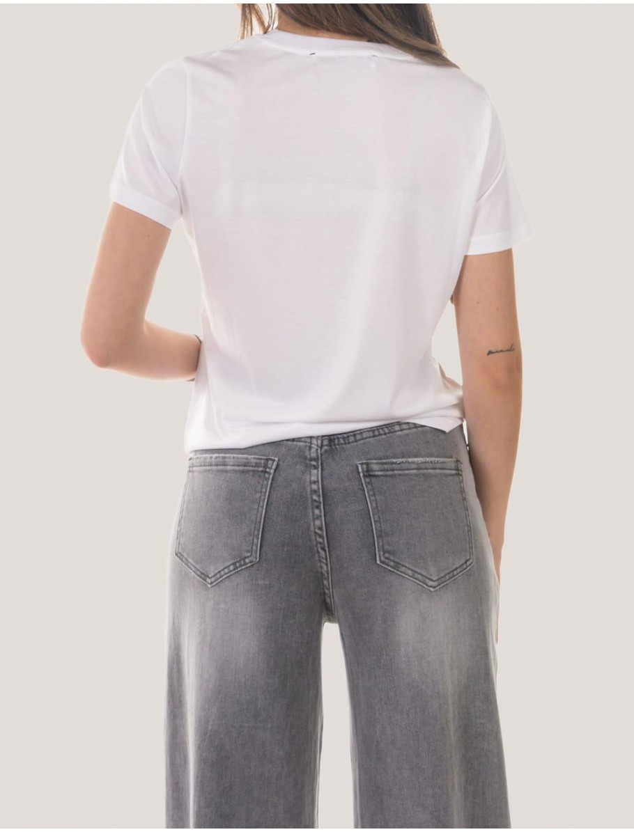 CAMISETA OBVIO NAJWA BLANCO