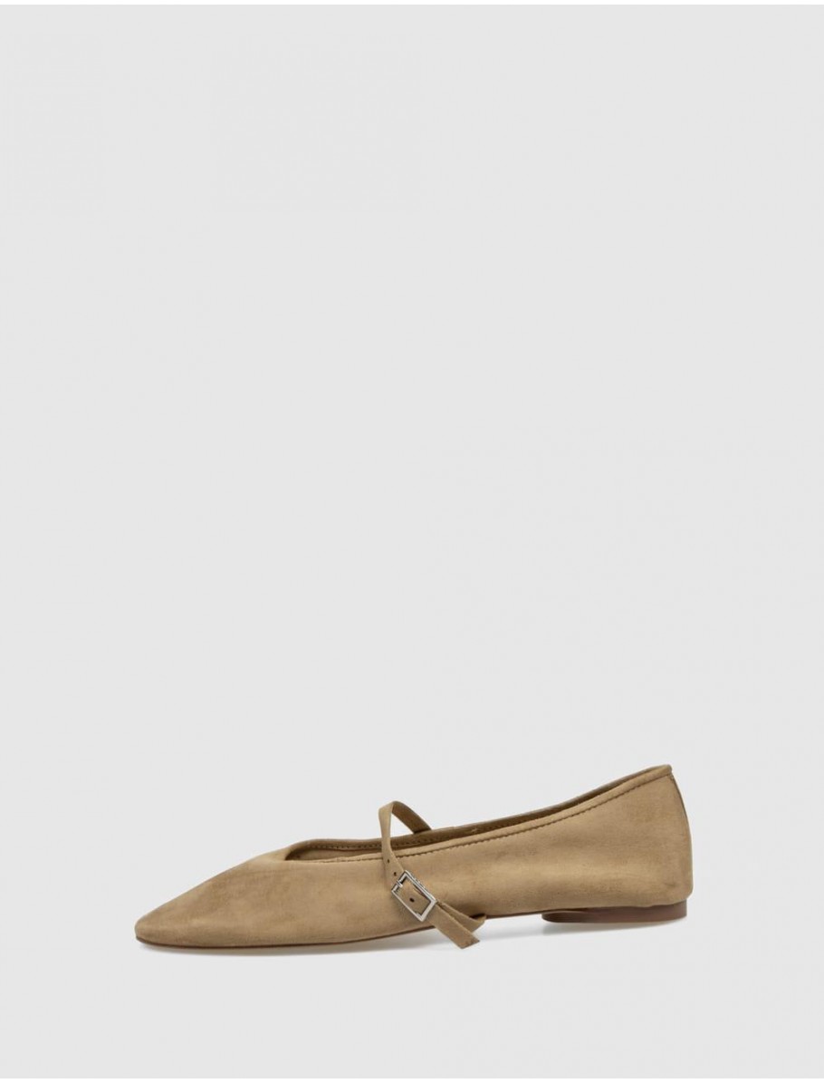 MERCEDITA OBVIO HENRI CaMEL