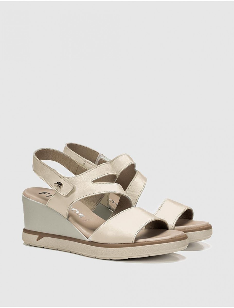 SANDALIA FLUCHOS F1973 BEIG