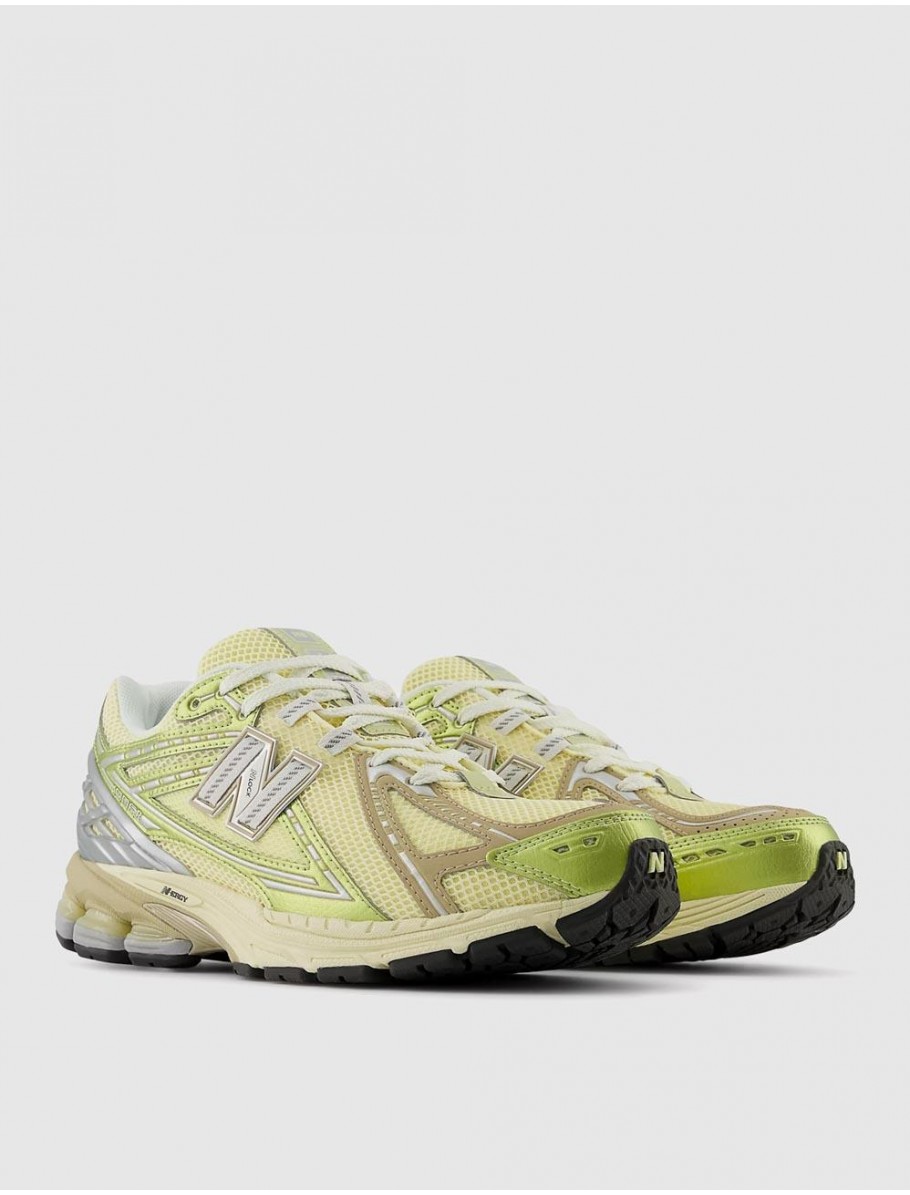 ZAPATILLA NEW BALANCE U1906R AMARILLO