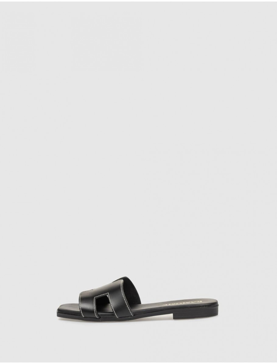 SANDALIA KAMOME ALAIA NEGRO