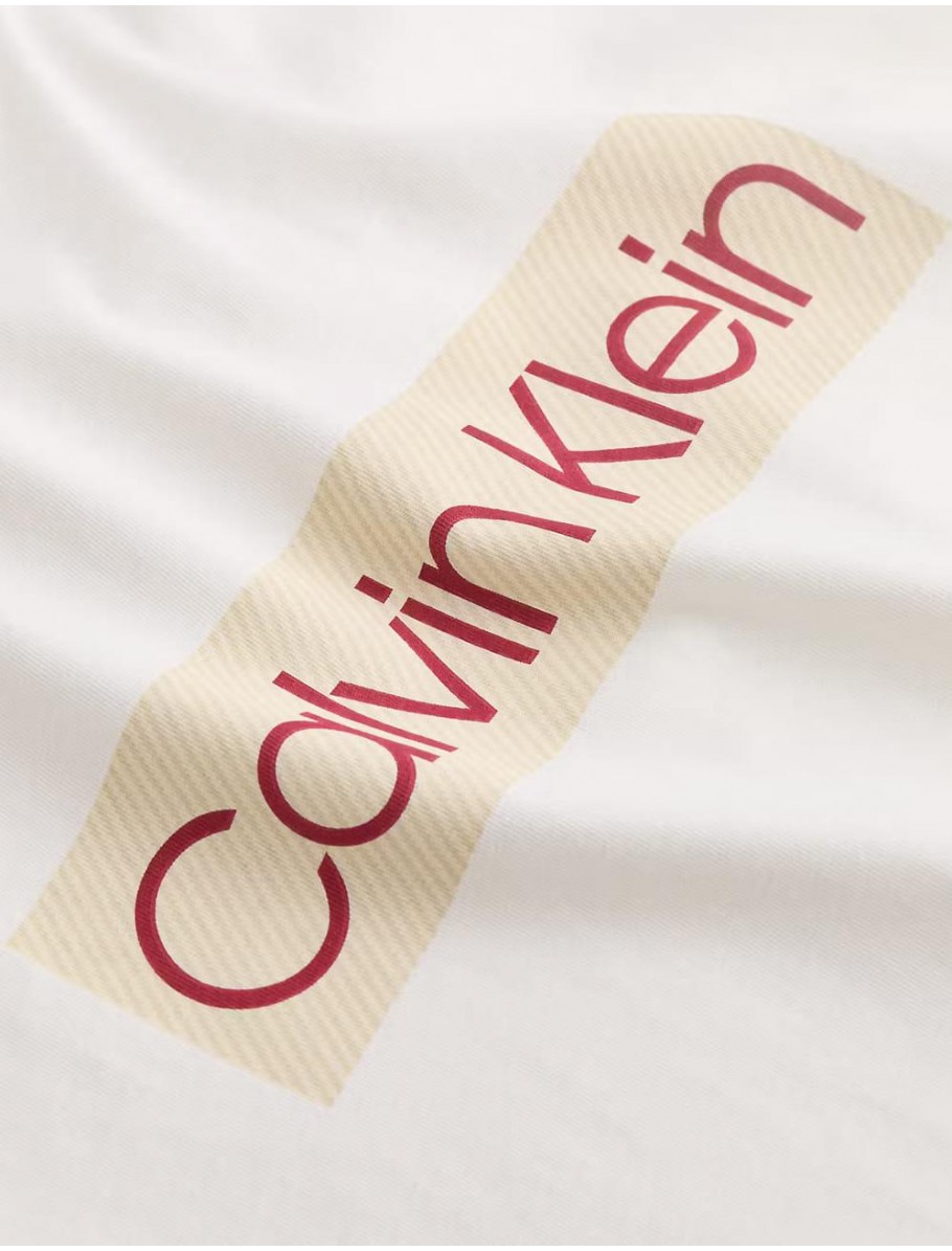 CAMISETA CALVIN KLEIN CALVIN KLEIN LABEL PRINT TEE BLANCO