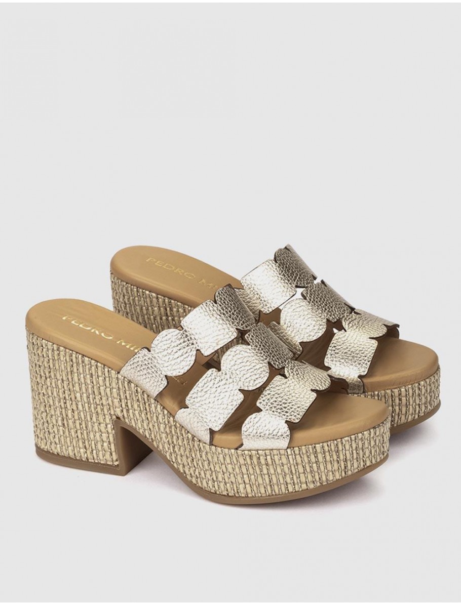 SANDALIA WEEKEND 15836 PLATINO