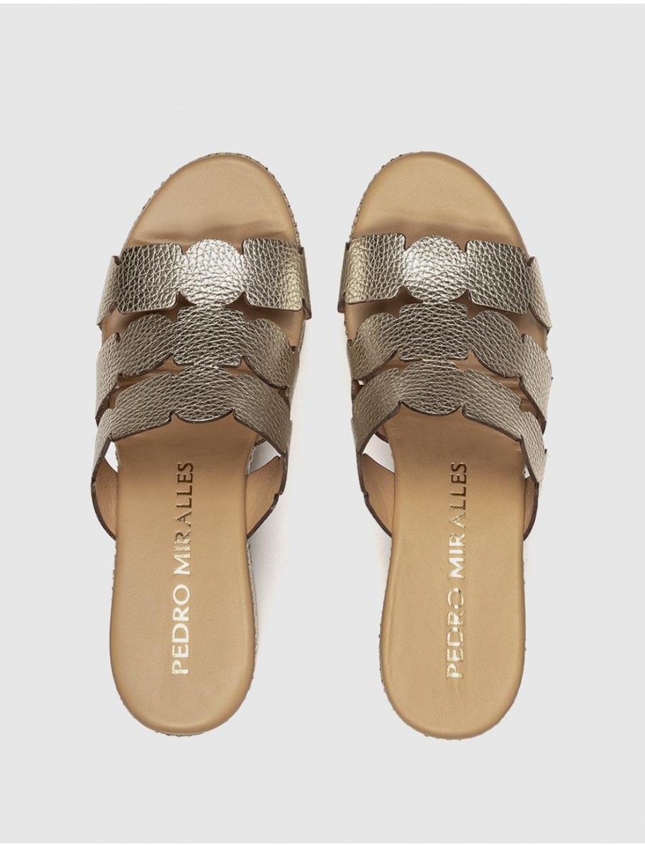 SANDALIA WEEKEND 15836 PLATINO