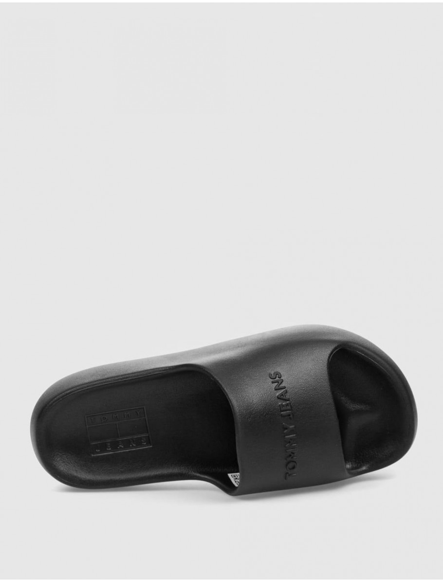 CHANCLA TOMMY HILFIGER TJW CHUNKY POOL SLIDE ESS NEGRO