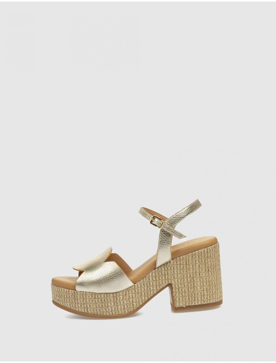 SANDALIA WEEKEND 15838 PLATINO