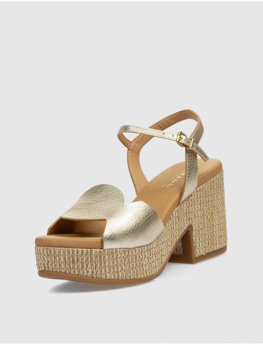 SANDALIA WEEKEND 15838 PLATINO
