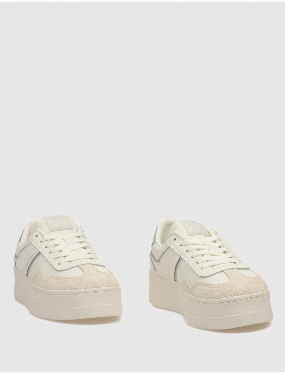 ZAPATILLA TOMMY HILFIGER THE GREENWICH FLATFORM BEIG