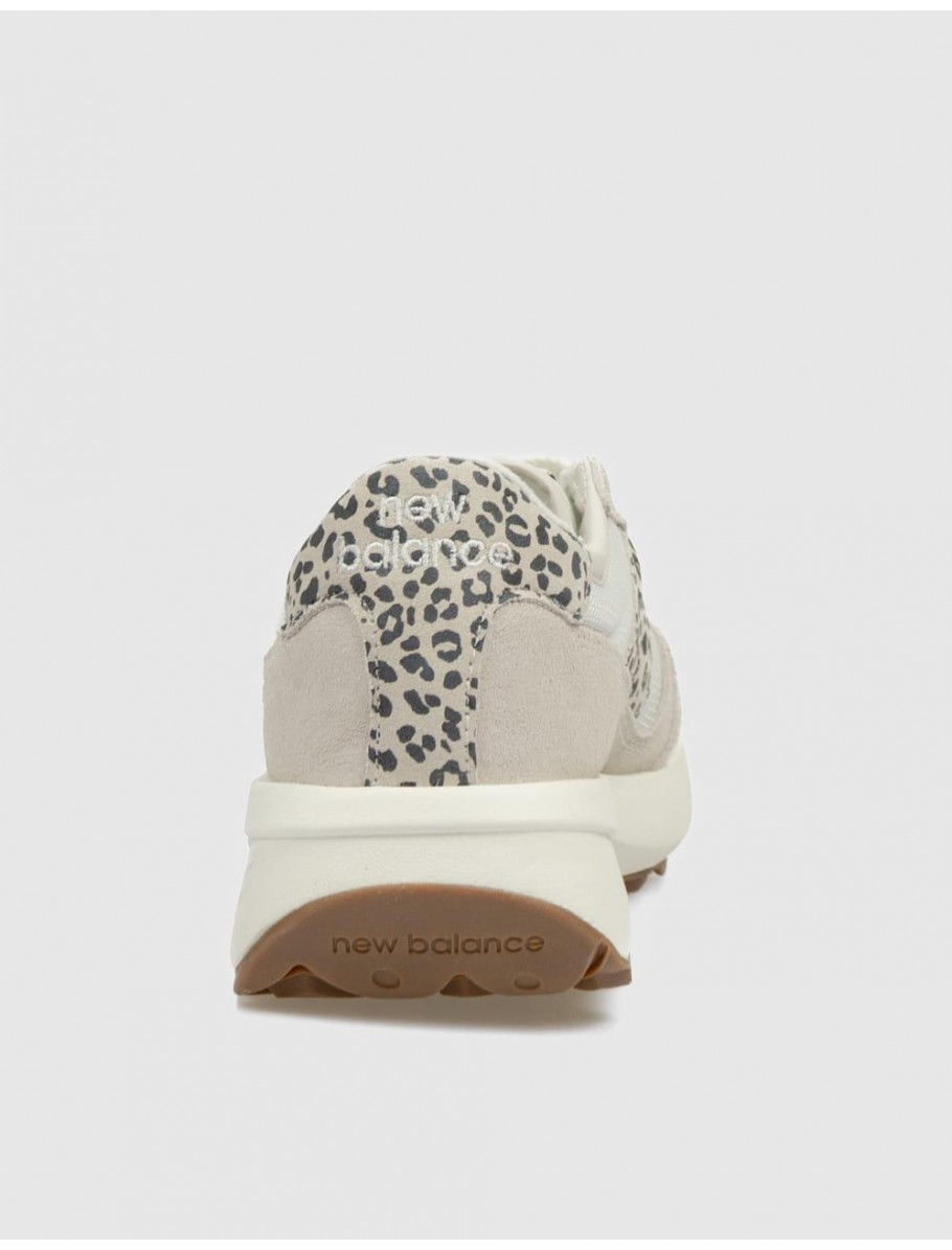 ZAPATILLA NEW BALANCE U370 BEIG LEOPARDO
