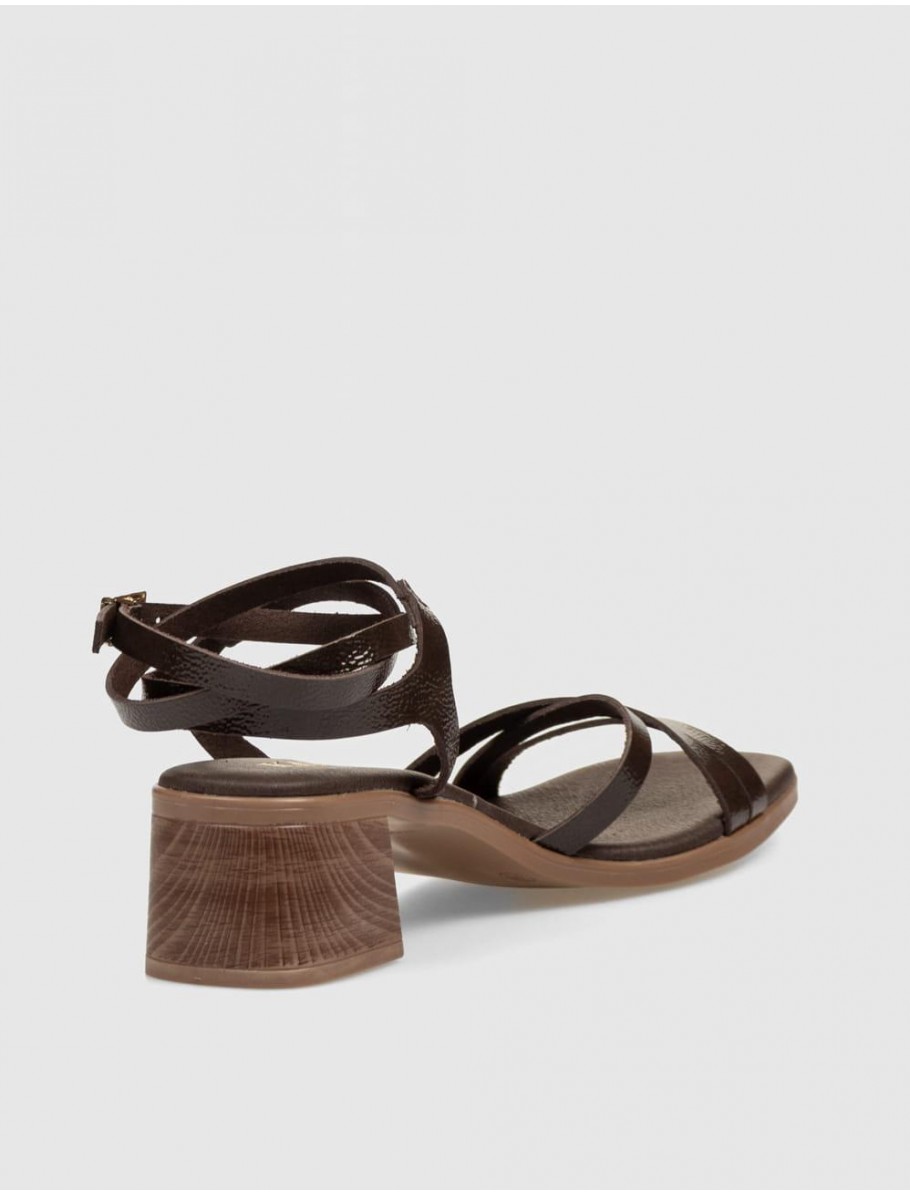 SANDALIA KAMOME TASYA MARRoN