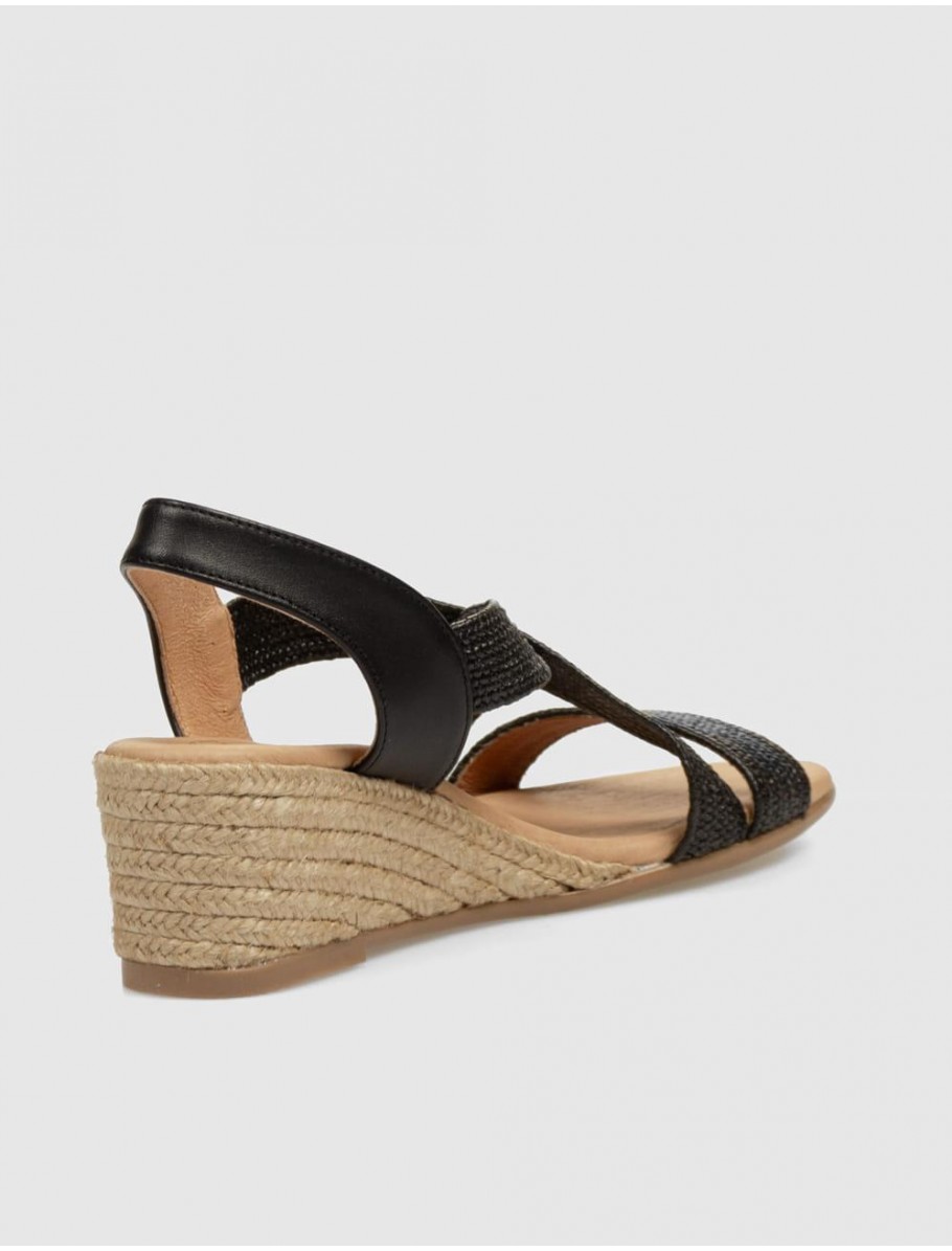 SANDALIA PINAZ 548 NEGRO