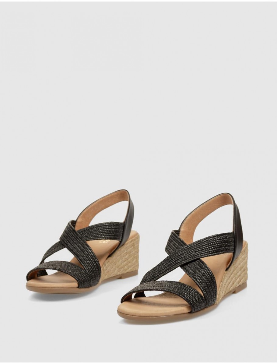 SANDALIA PINAZ 548 NEGRO
