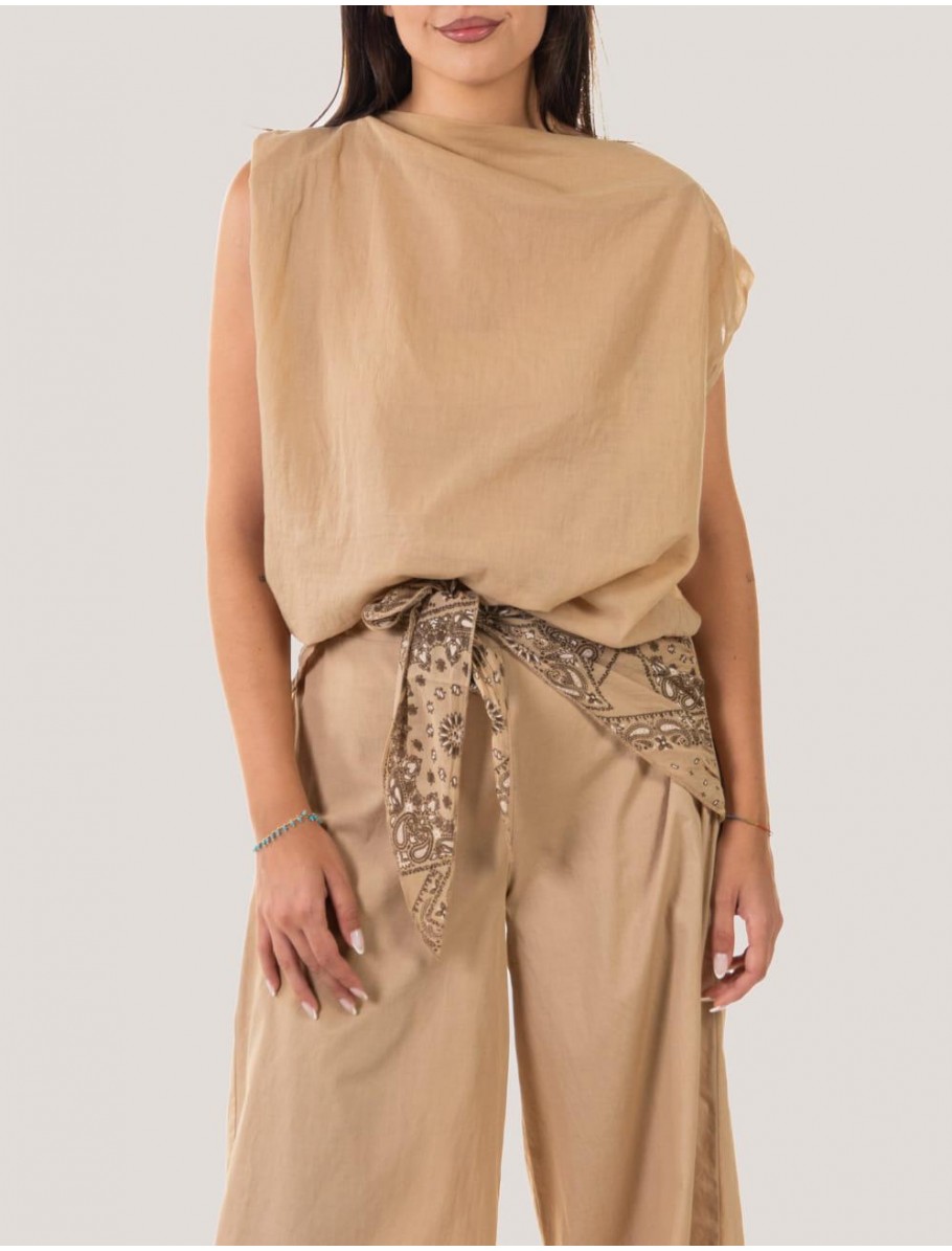 BLUSA OBVIO CALI CaMEL