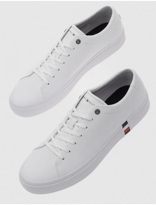 ZAPATILLA TOMMY HILFIGER CORPORATE LEATHER DETAIL BLANCO