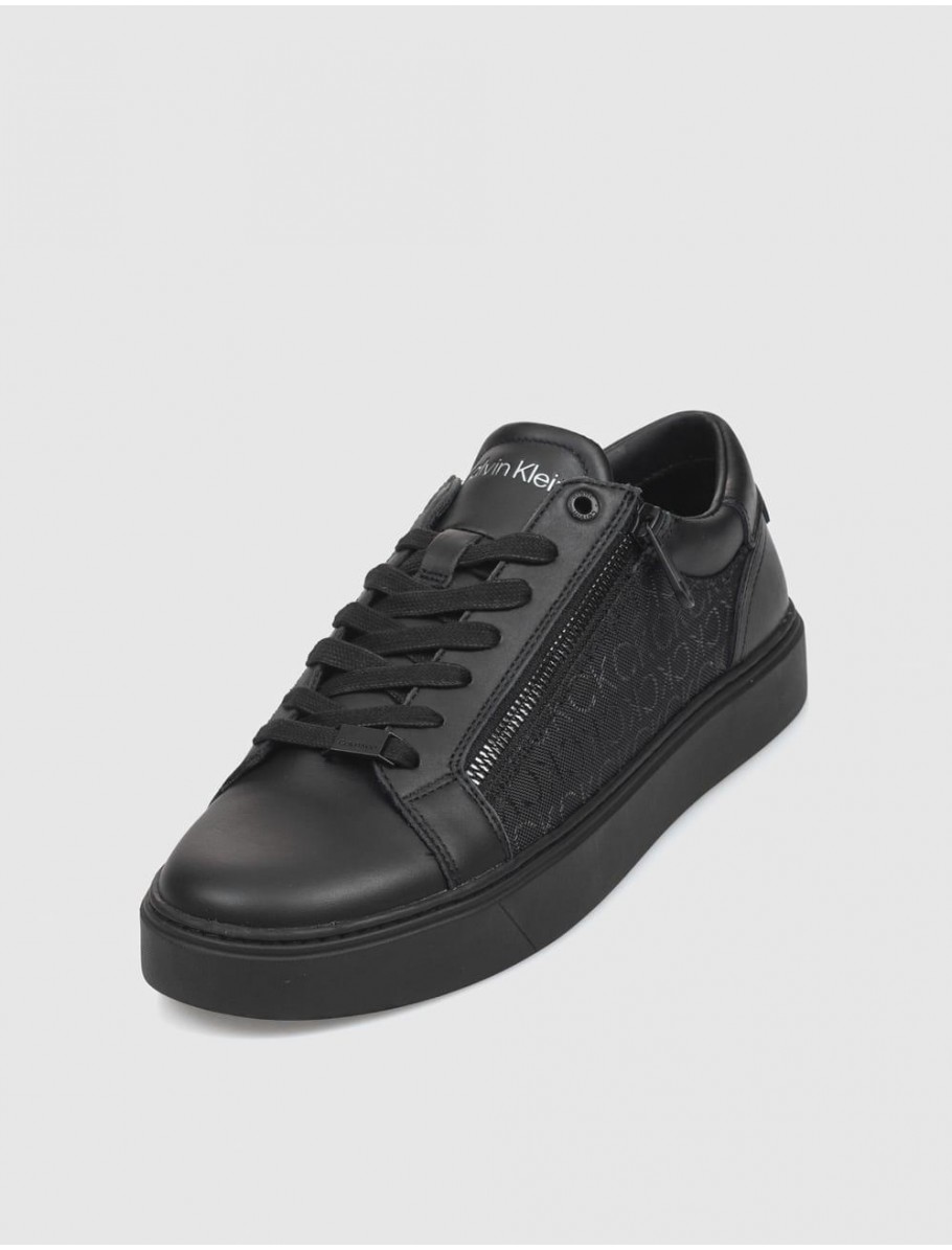ZAPATILLA URBANA CALVIN KLEIN LOW TOP LACE UP W ZIP MONO NEGRO