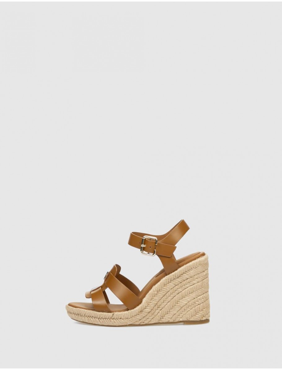 SANDALIA TOMMY HILFIGER ESPADRILLE HIGH WEDGE LEATHER MARRÓN
