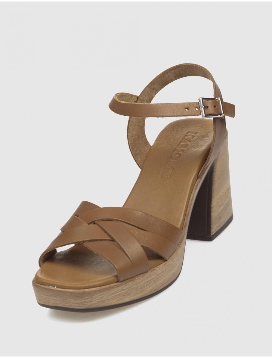 SANDALIA KAMOME LILI MARRoN