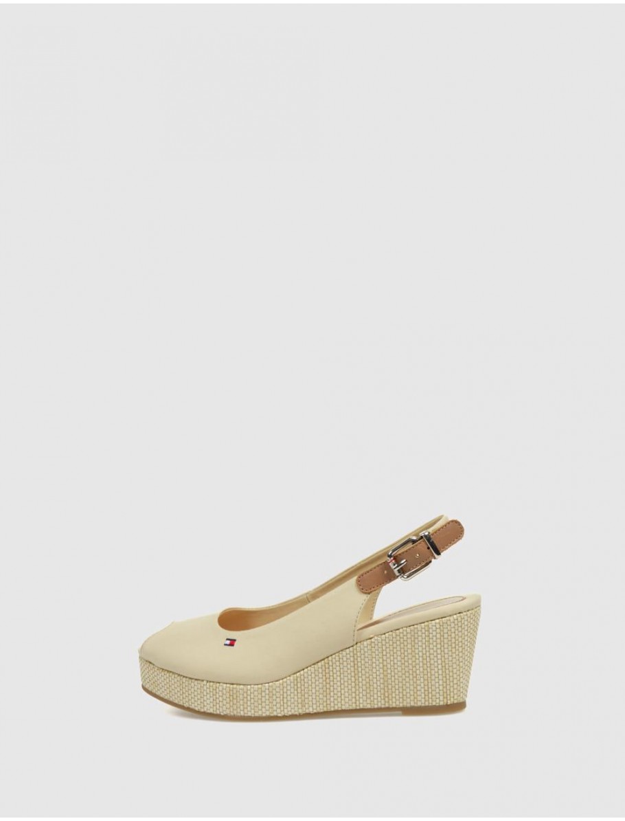 SANDALIA TOMMY HILFIGER ICONIC ELBA SLING BACK WEDGE CaMEL