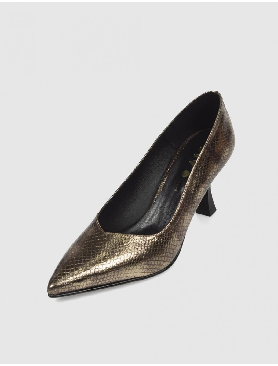 SALoN OBVIO YURIANA BRONCE