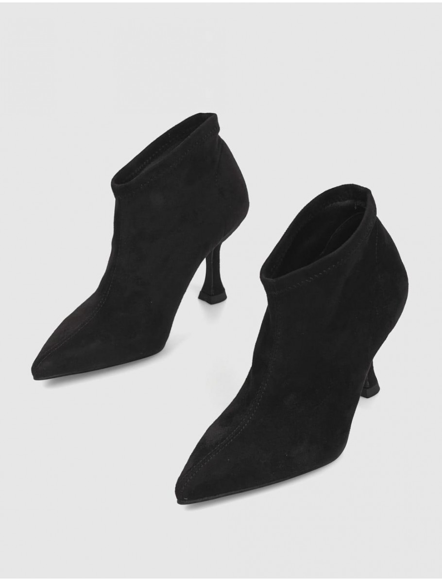 BOTiN PASARELA M4920 NEGRO