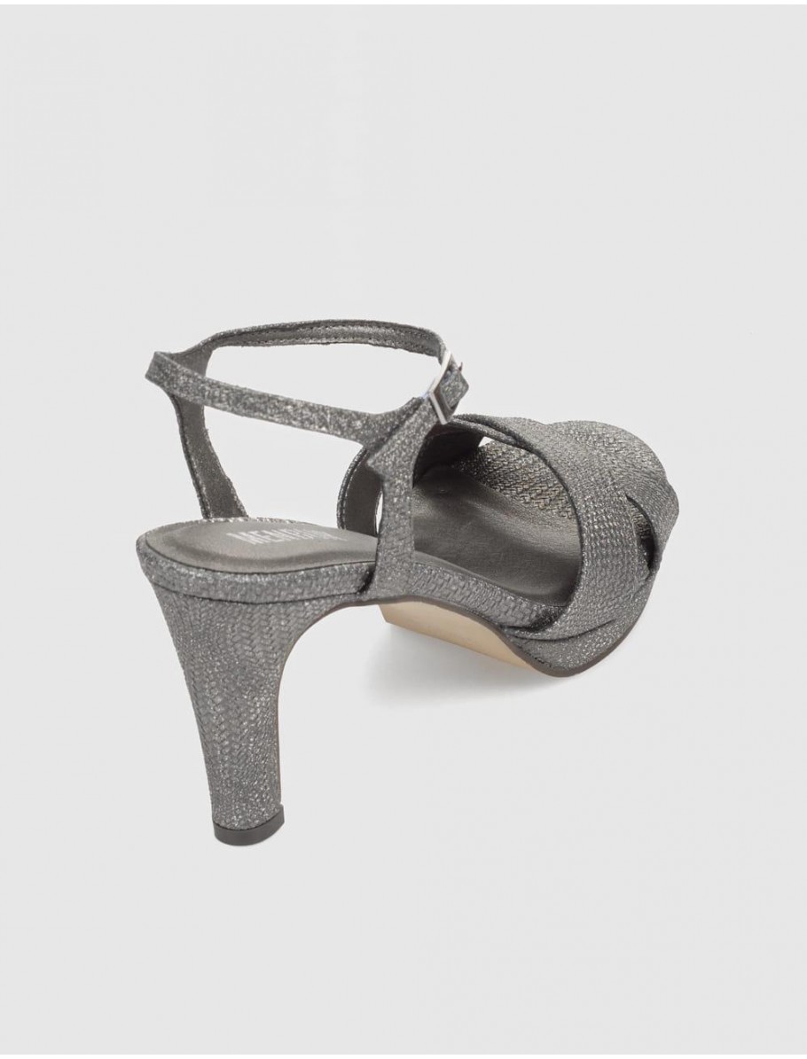 SANDALIA MENBUR DHARMA 25681 PLOMO