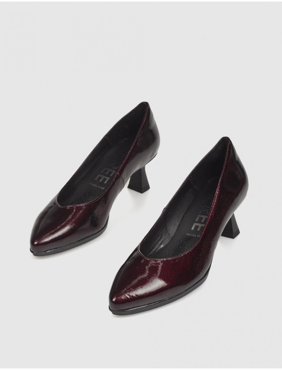 SALoN DESIREE MAIA40 BURDEOS