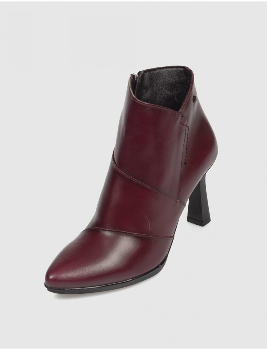 BOTiN DESIREE SYRA28 BURDEOS